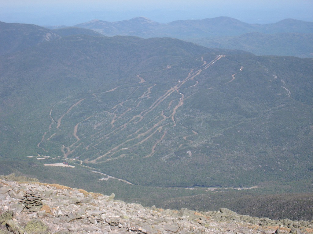 Mt Washington NH 2010 0625.jpg - Mt Washington NH. On May 23 2010 drove the road to the summit. Looked at the views, took some pictures, and drove back down.